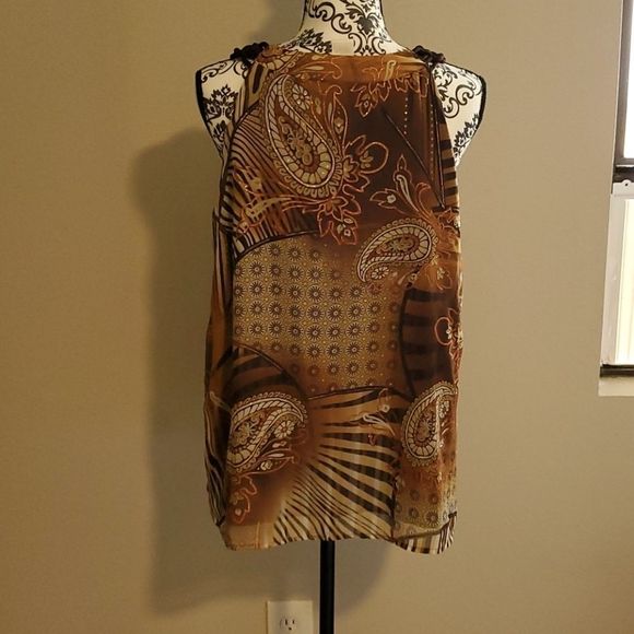 Erin B tank top - Picture 2 of 7